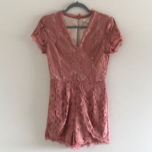 Francesca’s Pink Lace Romper S